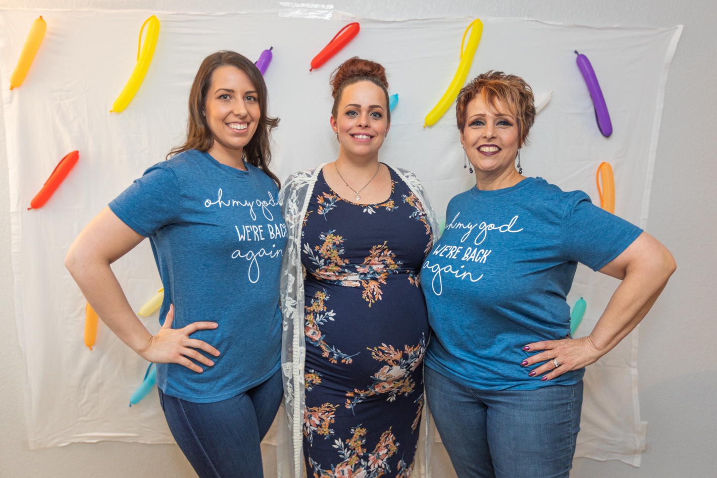 How to host a sprinkle baby shower , group photo
